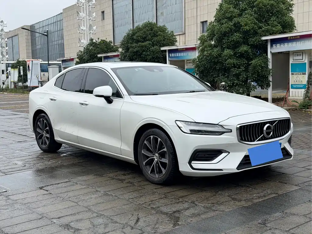 Volvo S60 — миниатюра 3