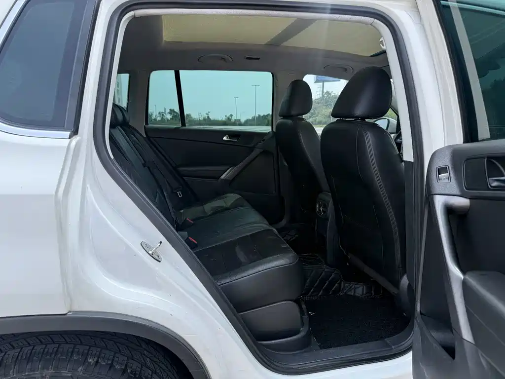 Volkswagen Tiguan — миниатюра 9