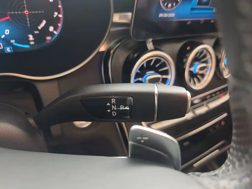 Mercedes-Benz C-Class — миниатюра 14