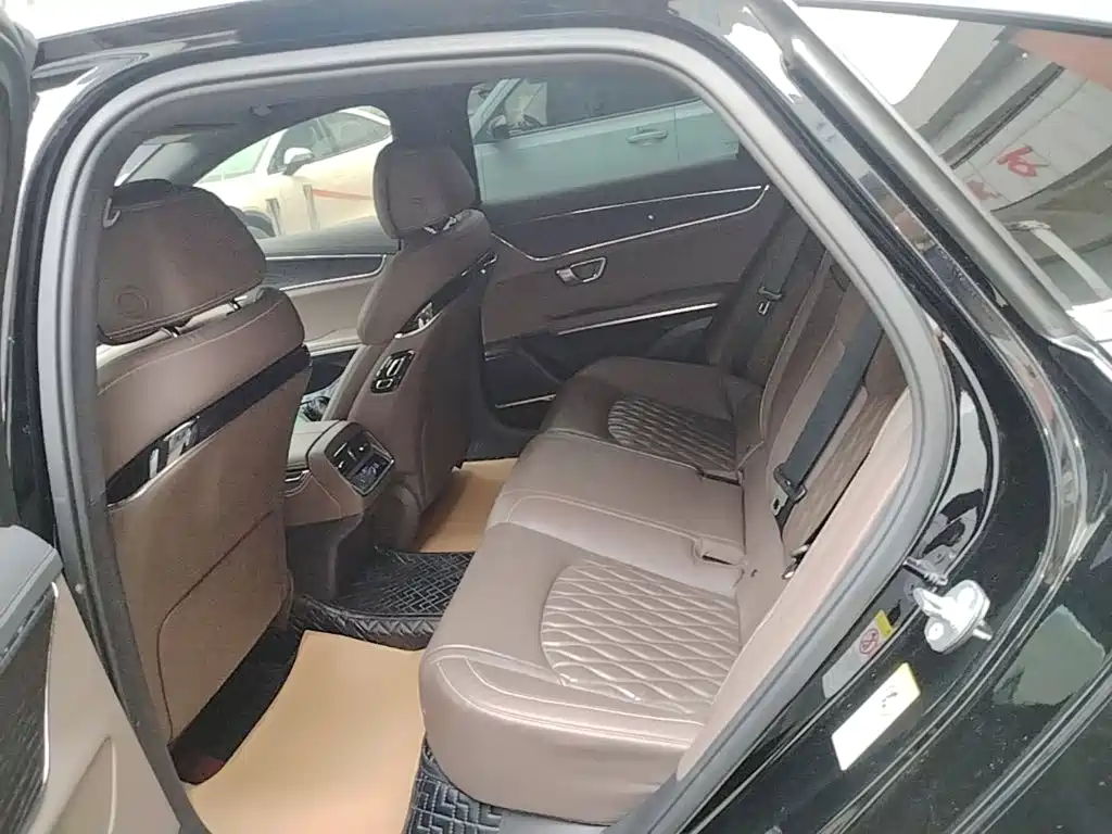 BYD Han — миниатюра 17