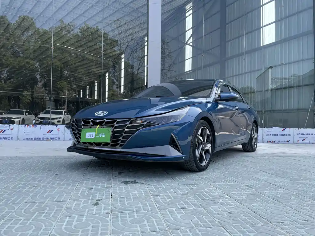 Hyundai Elantra 2023
