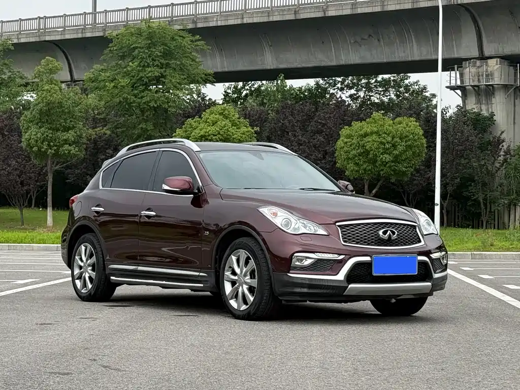 Infiniti QX50 2015 2.5L Enjoy