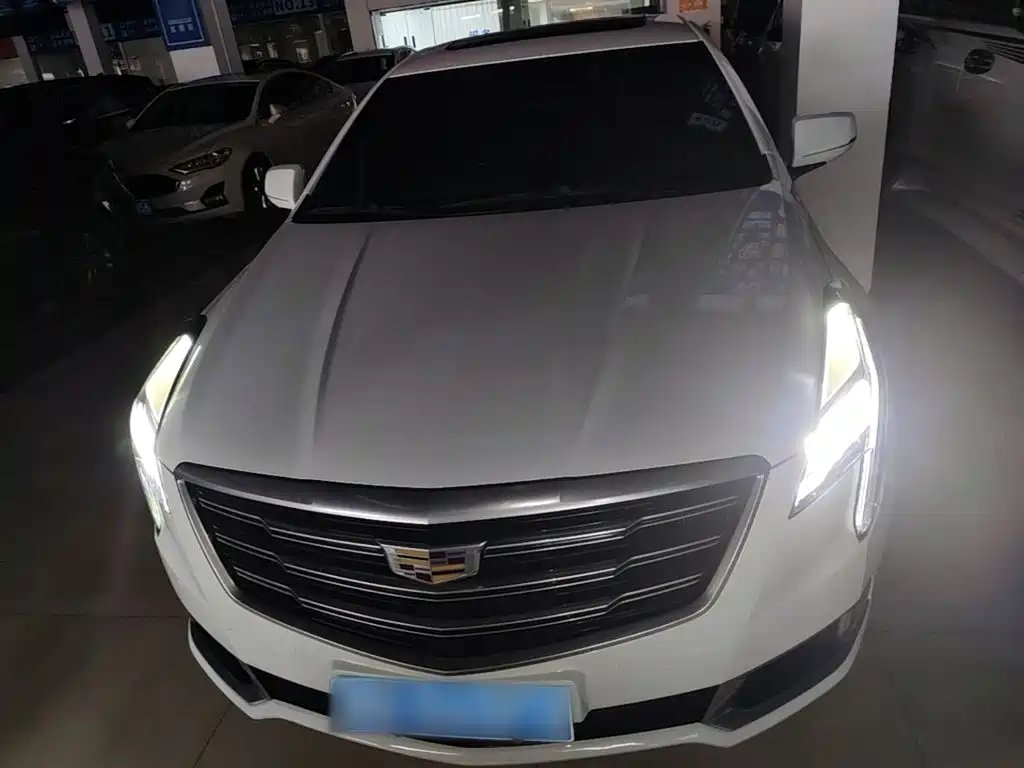 Cadillac XTS — миниатюра 3