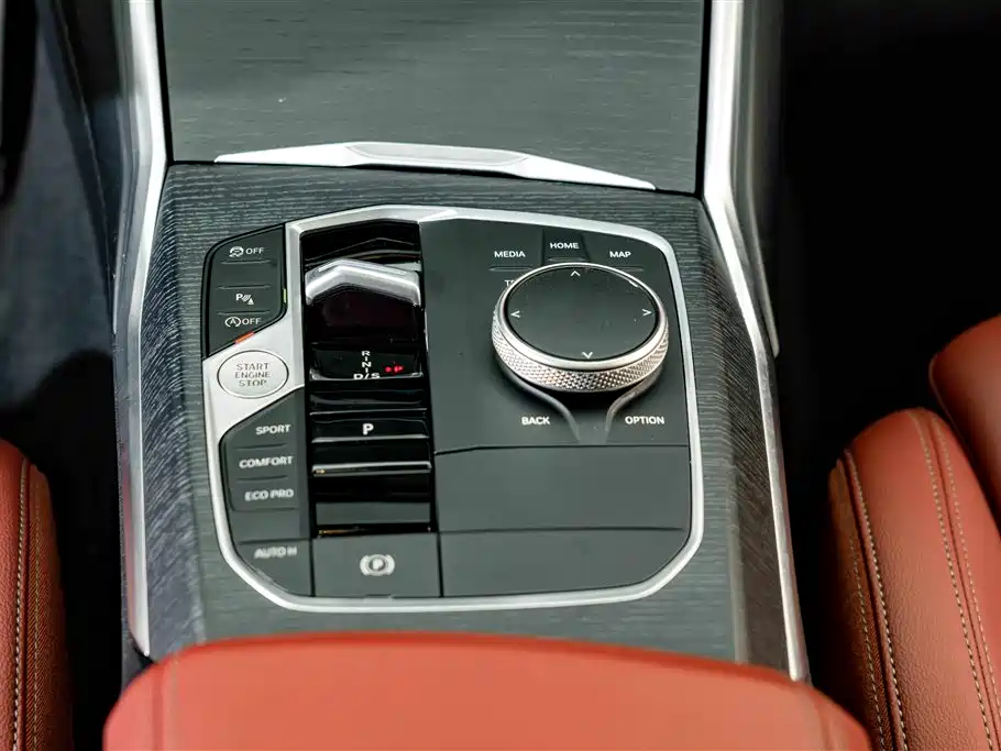BMW 3 Series — миниатюра 14