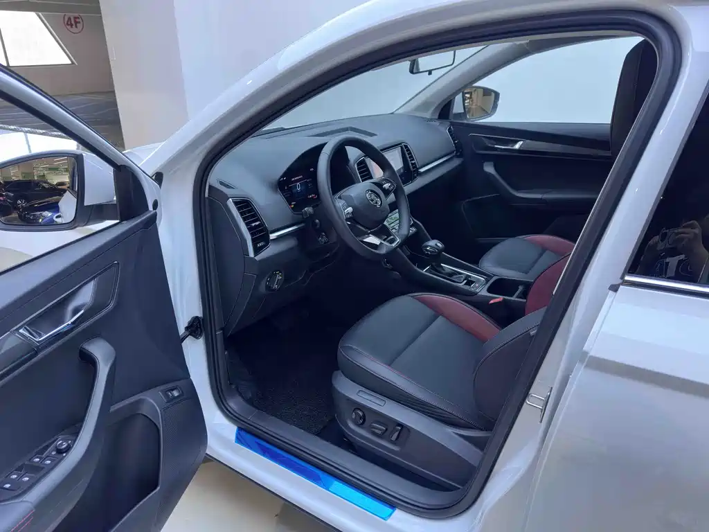 Skoda Karoq — миниатюра 9