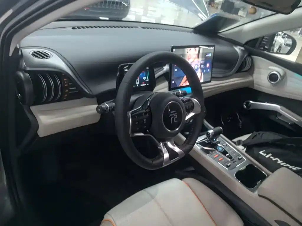 BYD Yuan Plus — миниатюра 10