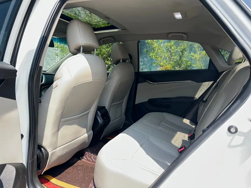 Buick Excelle — миниатюра 15