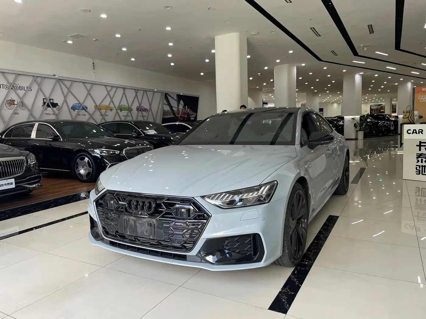 奥迪A7L 2025款 45 TFSI quattro RS 套件竞速版 2025