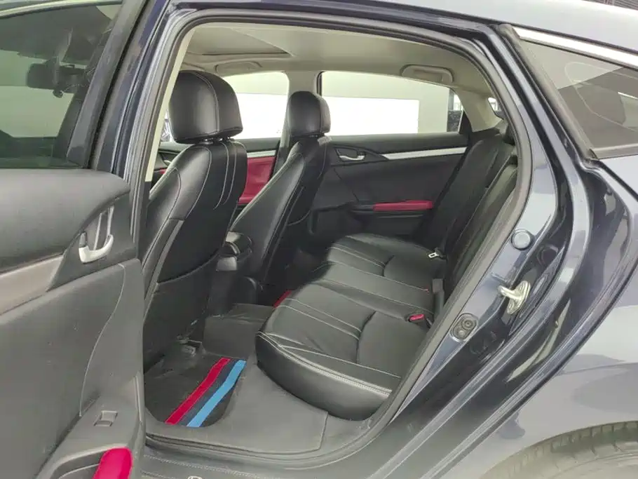 Honda Civic — миниатюра 11