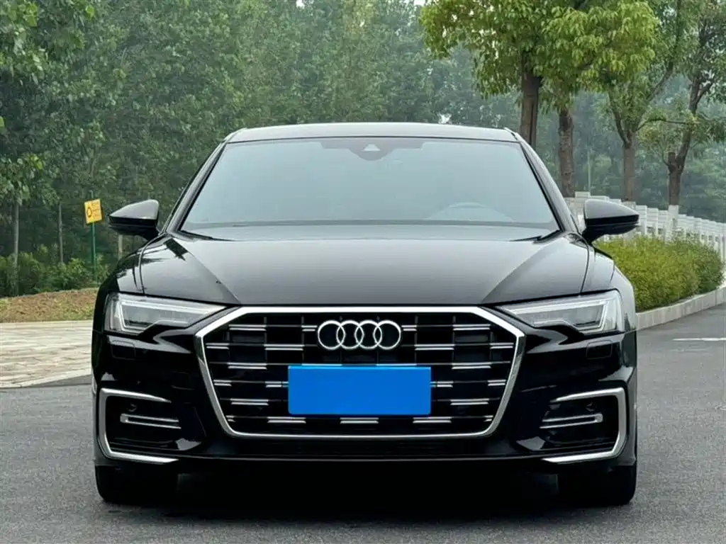 Audi A6L 2023 40 TFSI Luxury
