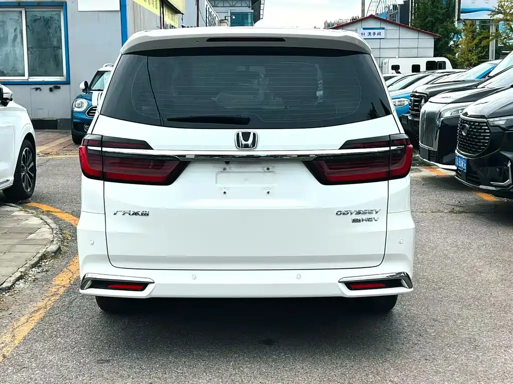 Honda Odyssey — миниатюра 9