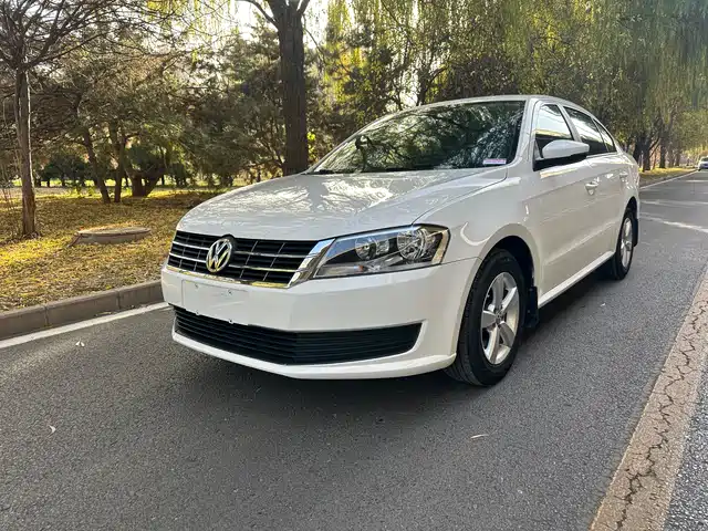 VOLKSWAGEN LAVIDA 2017