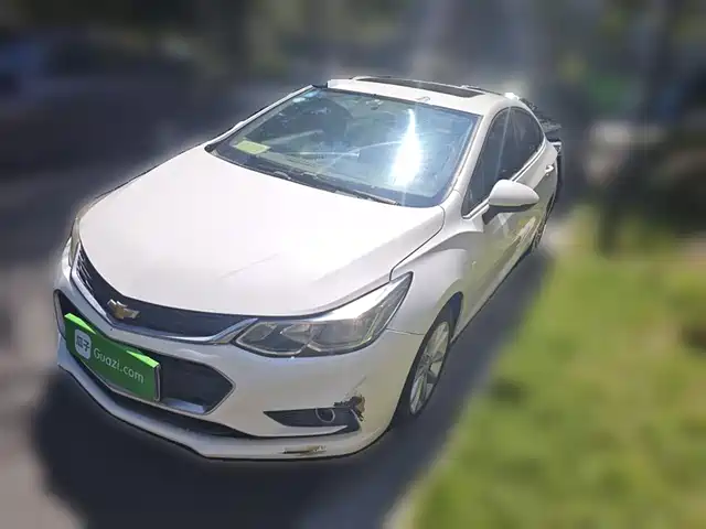 CHEVROLET CRUZE 2017