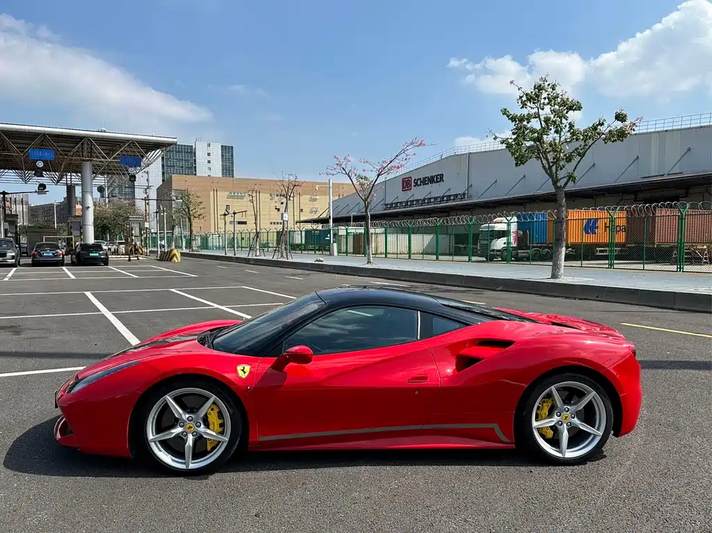 Ferrari 488 488 GTB, фото 2