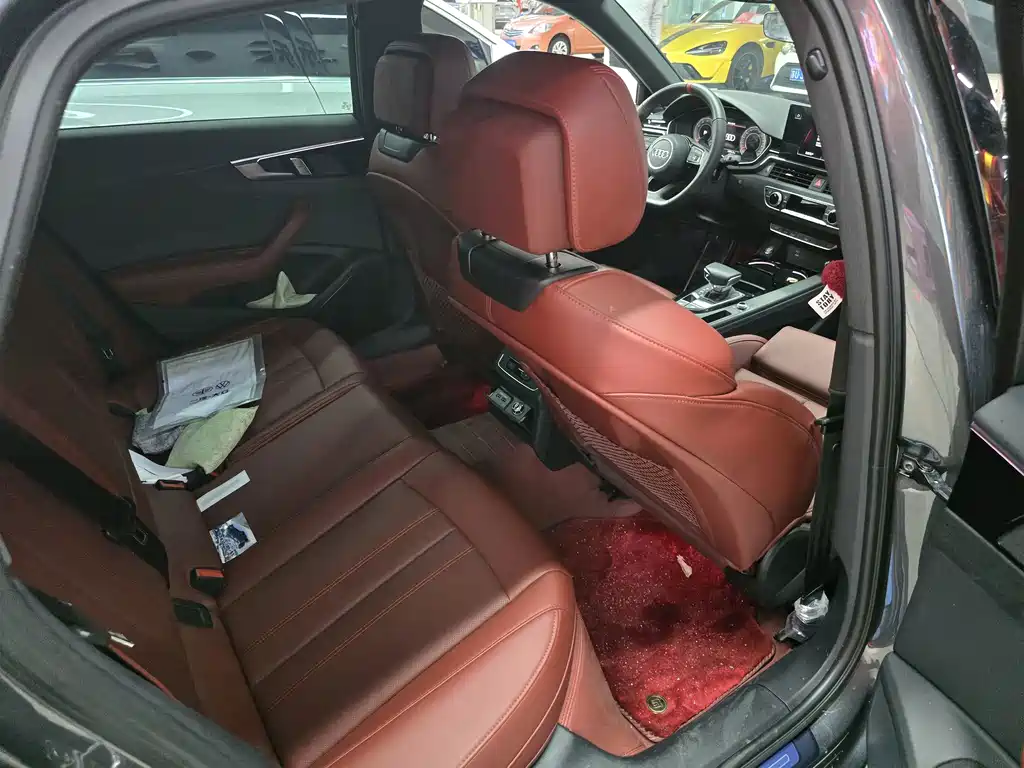 Audi A4L — миниатюра 5