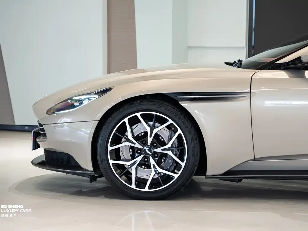 Aston Martin DB11 2019 4.0T V8 Volante