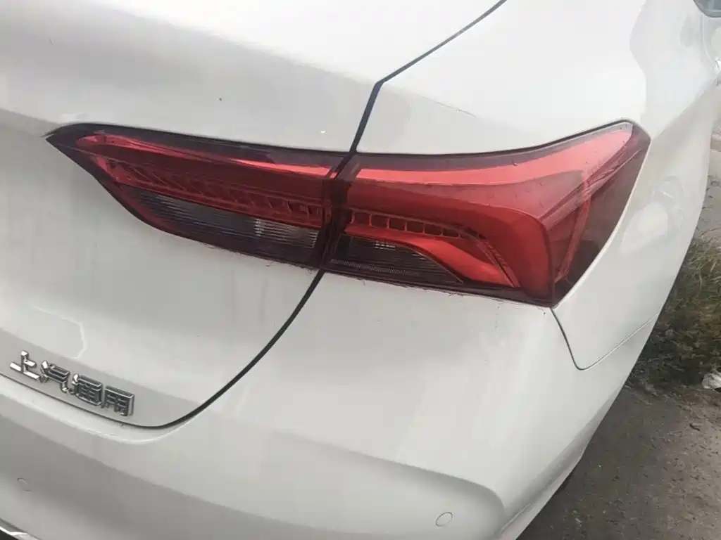 Buick Verano — миниатюра 8