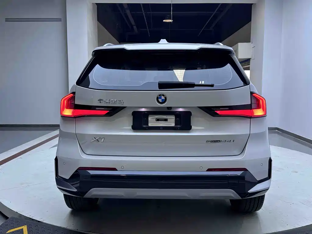 BMW X1 — миниатюра 11