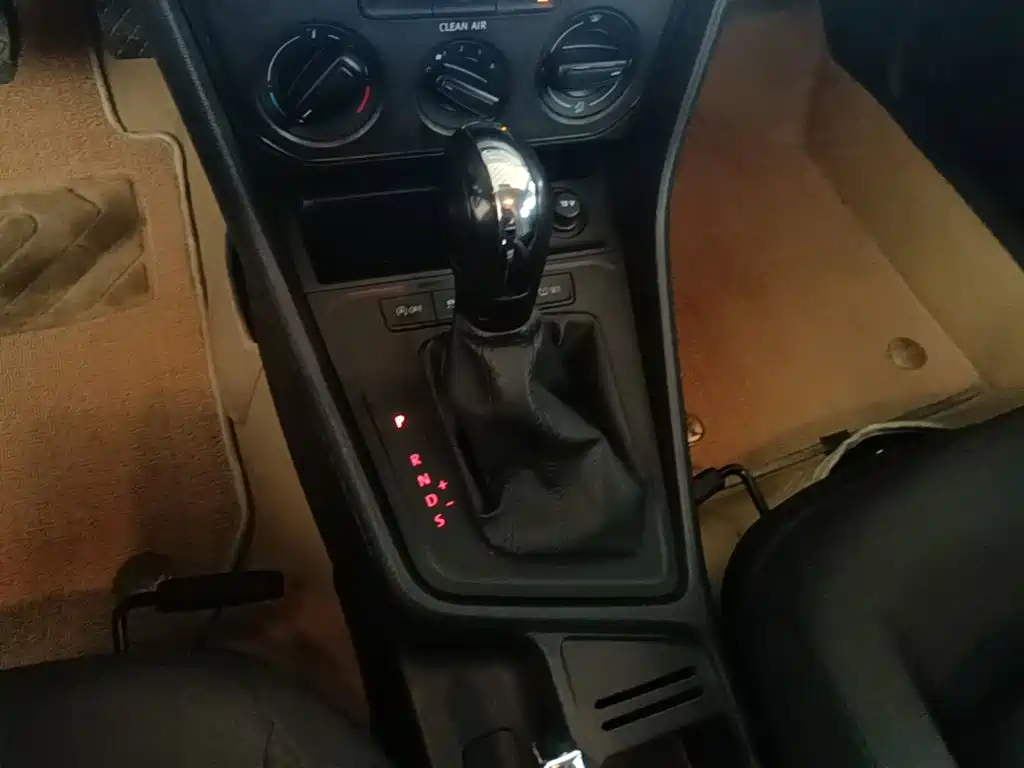 Volkswagen Lavida — миниатюра 14