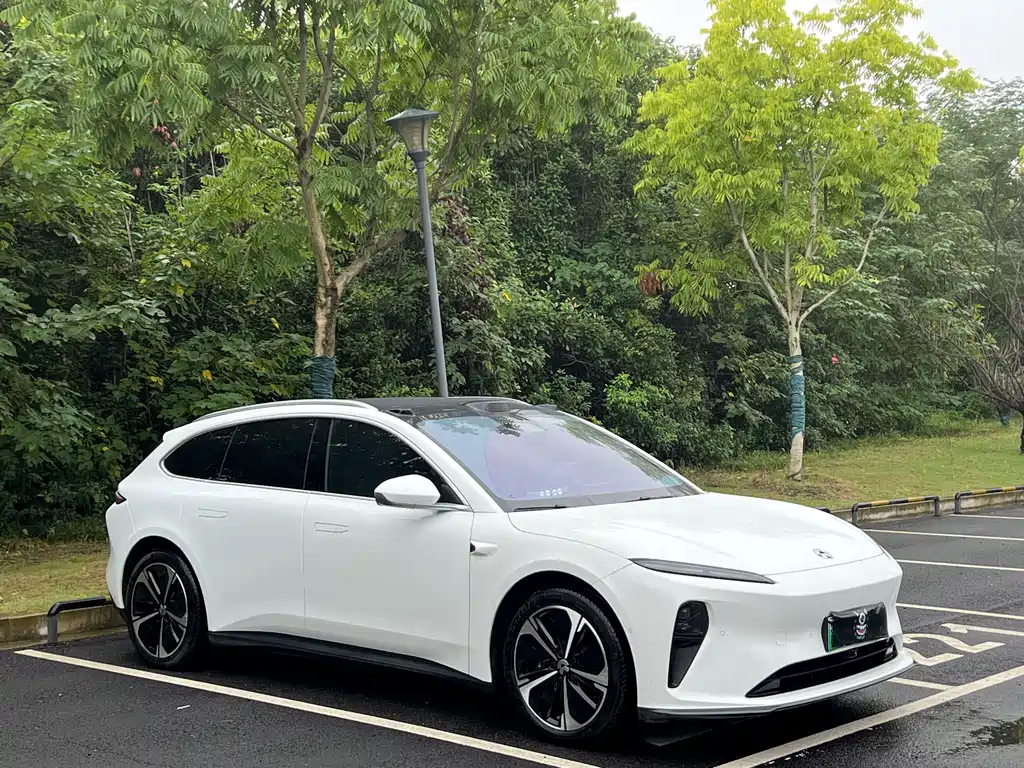 NIO ET5T — миниатюра 3