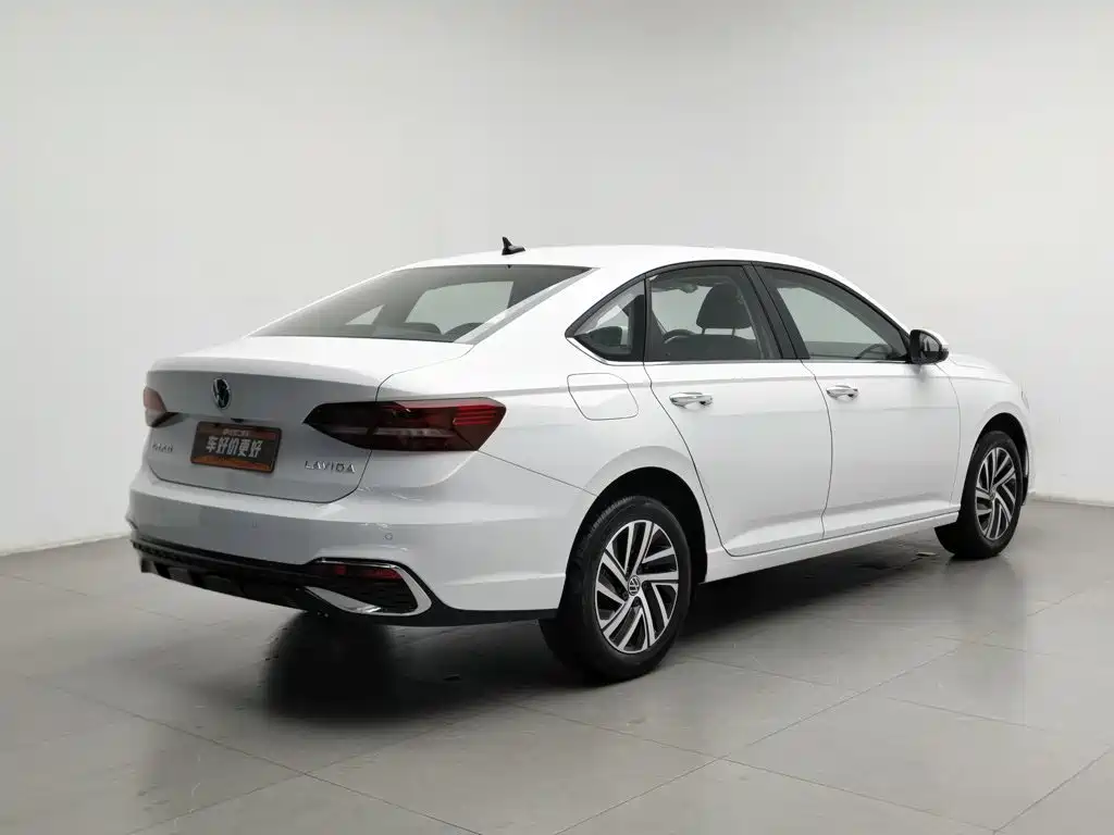 Volkswagen Lavida — миниатюра 2
