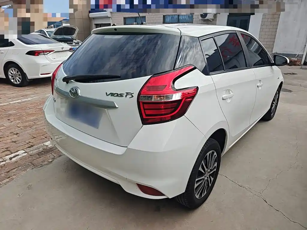 Toyota Vios FS — миниатюра 7