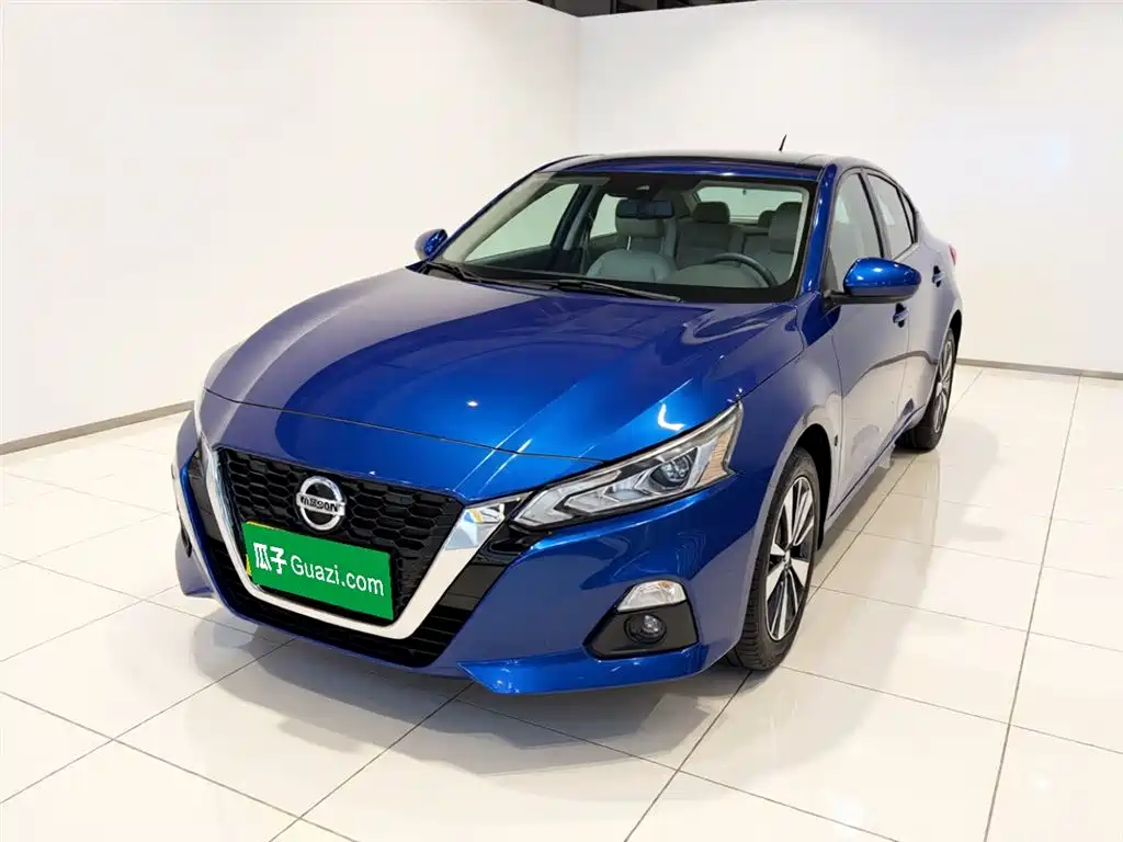 Nissan Teana 2022
