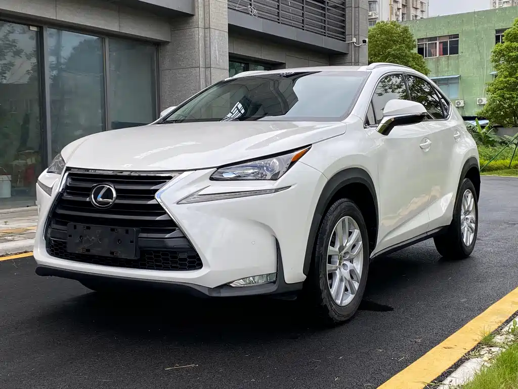 Lexus NX 2016 200