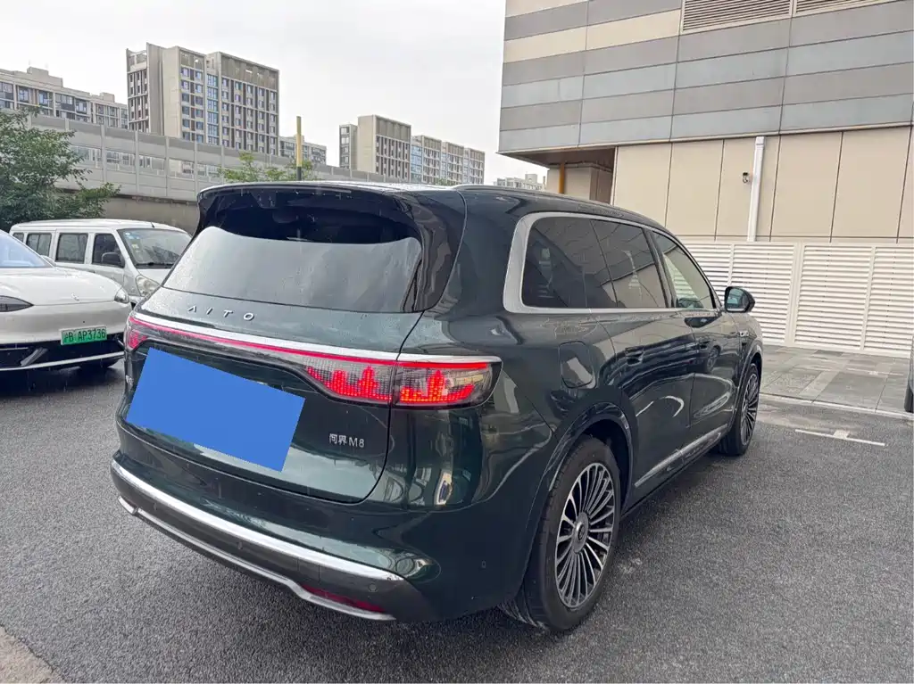 Aito M8 2025 Ultra 53.4kWh 6 мест (192 )