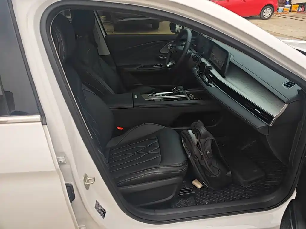 Chery Arrizo 8 — миниатюра 25