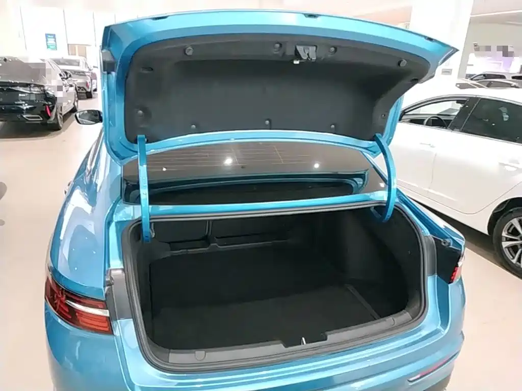 Geely Xingrui — миниатюра 19