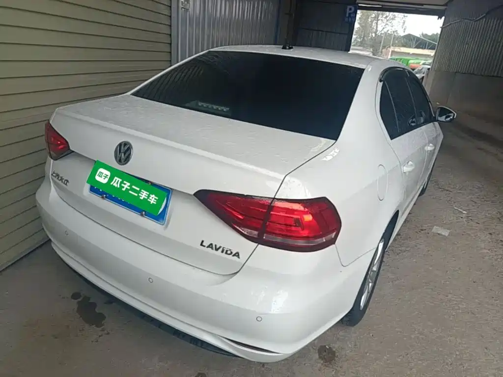 Volkswagen Lavida — миниатюра 7