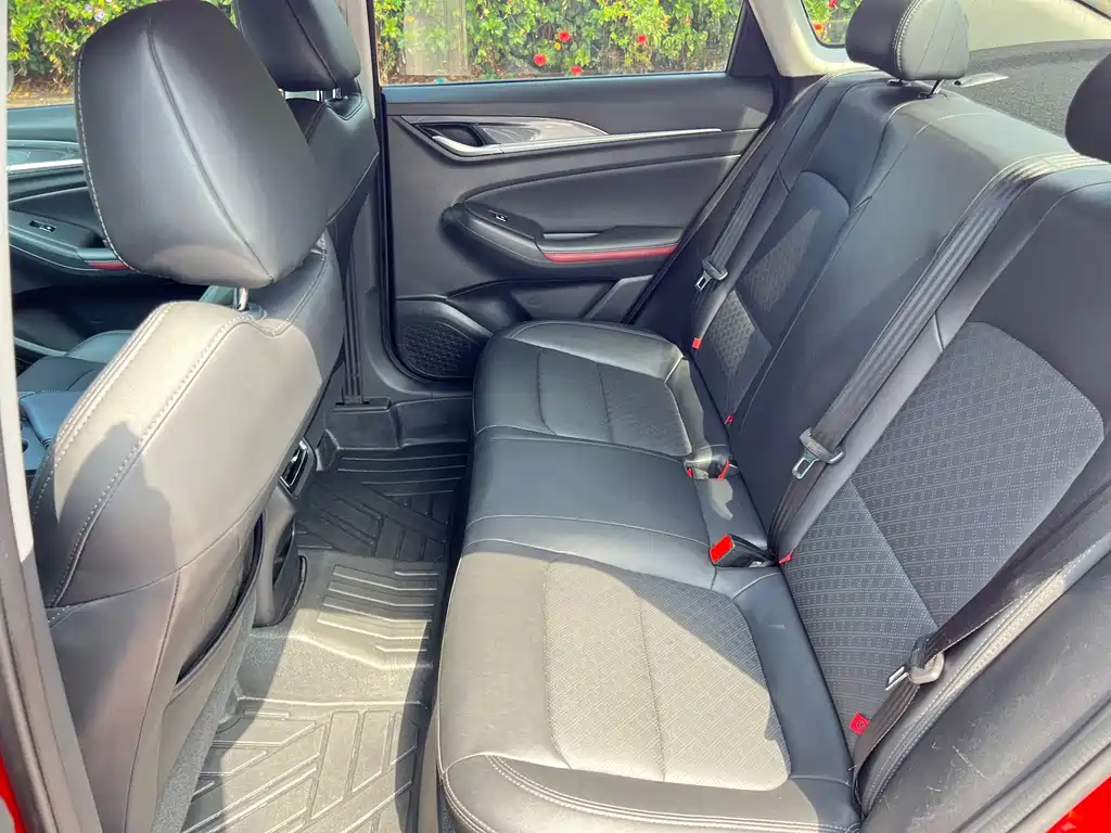 Changan Eado — миниатюра 10