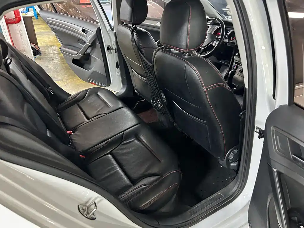 Volkswagen Golf — миниатюра 15