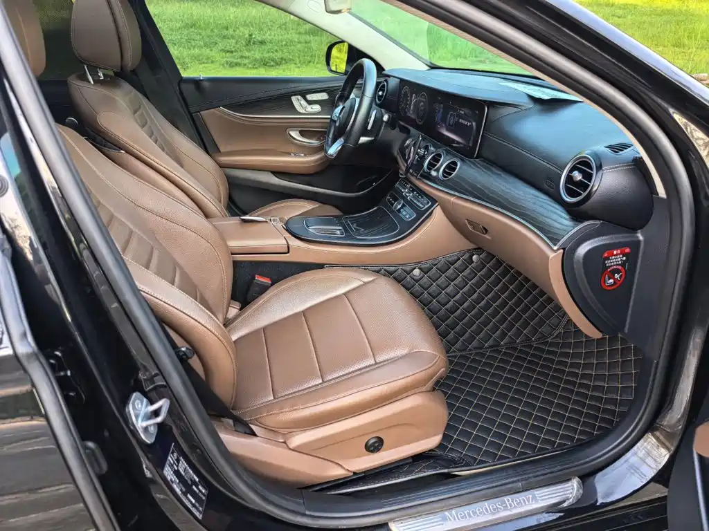Mercedes-Benz E-Class — миниатюра 10