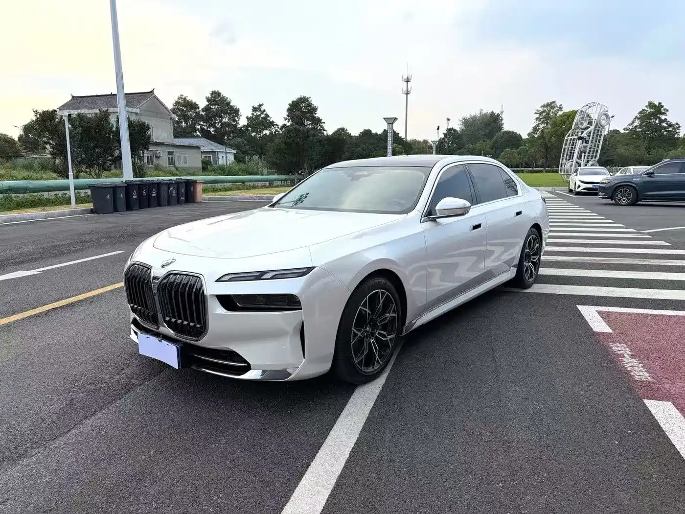 宝马7系 2023款 735Li 豪华套装 2024
