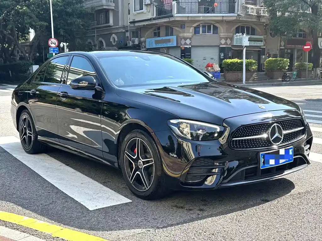 Mercedes-Benz E-Class (Import) — миниатюра 3