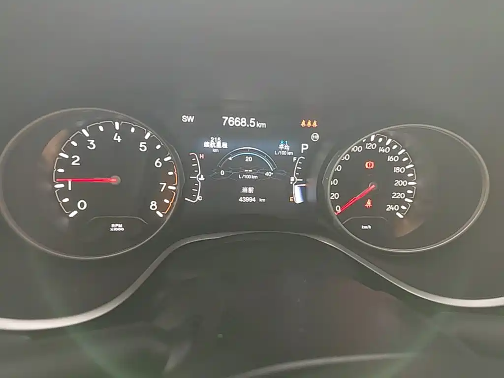 Jeep Compass — миниатюра 12
