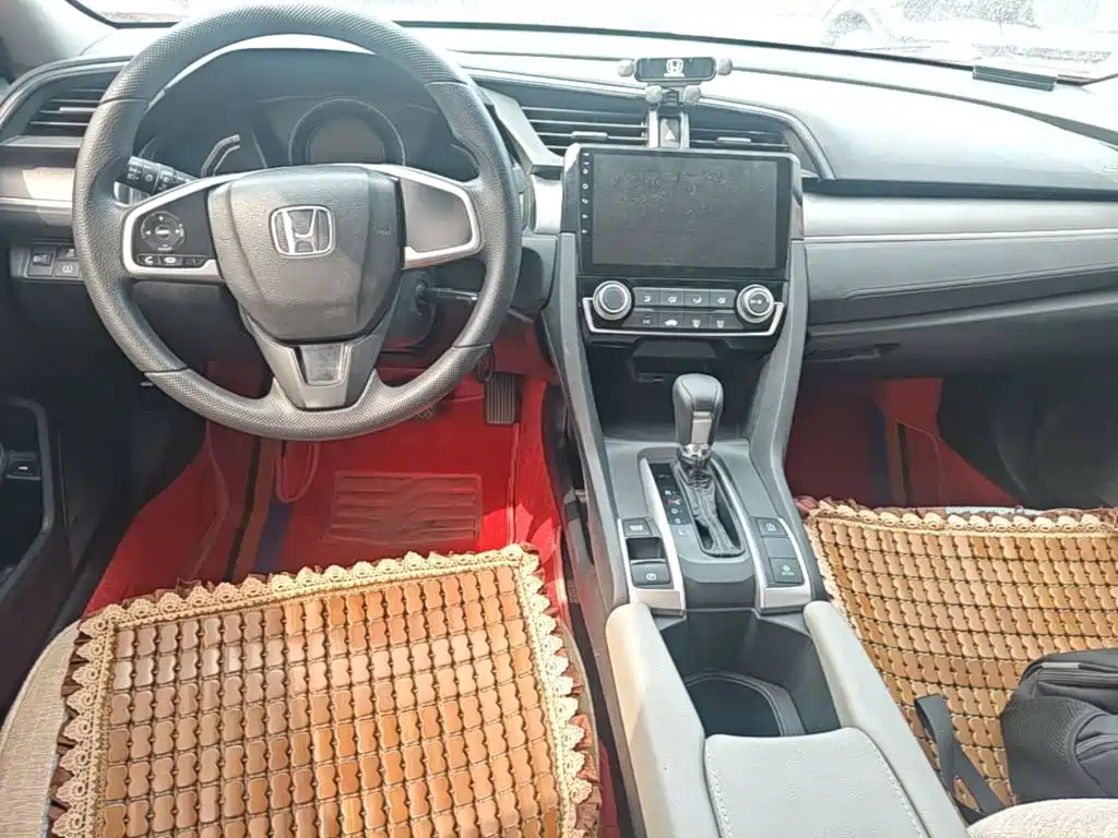 Honda Civic — миниатюра 10