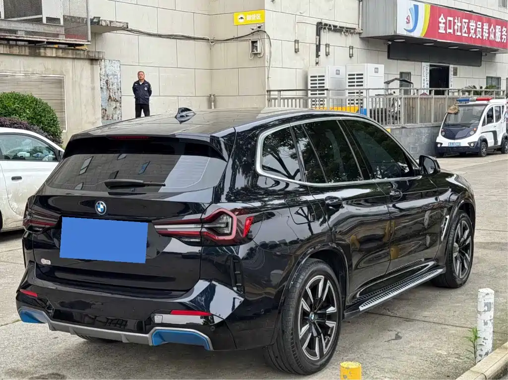 BMW iX3 — фотографии объявления, Фото 15