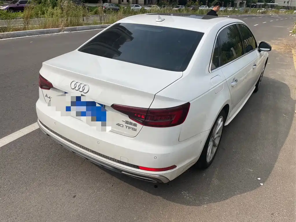 Audi A4L — миниатюра 4