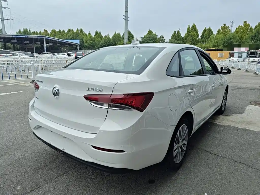 Buick Excelle — миниатюра 7