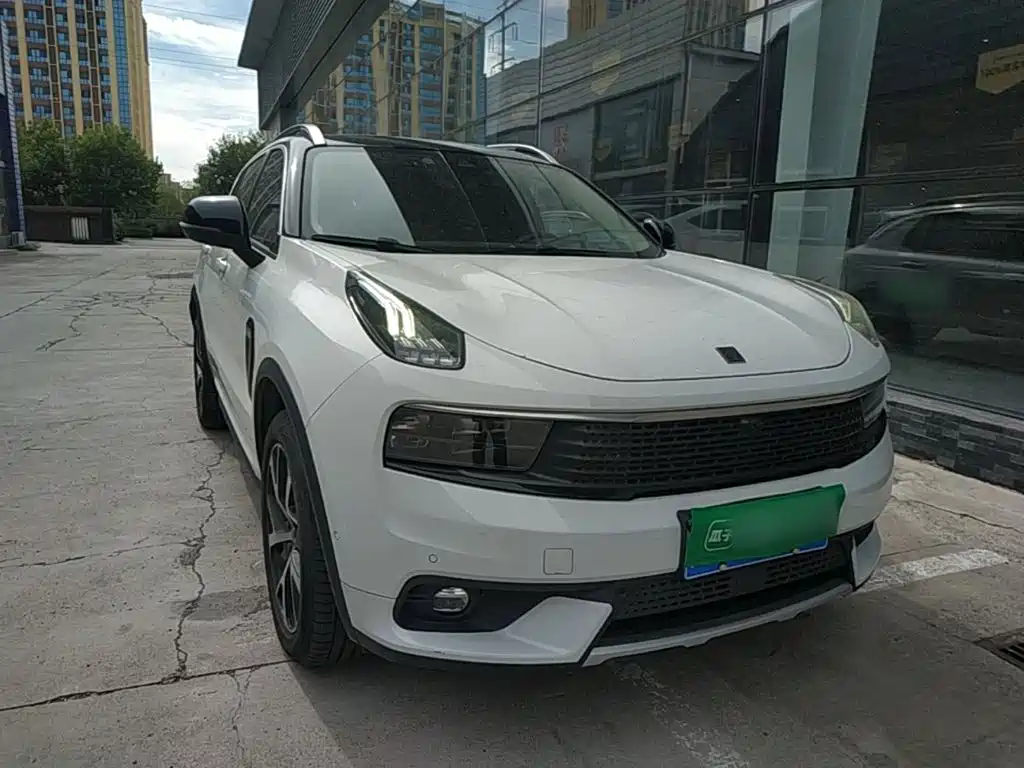 Lynk & Co 01 — миниатюра 4