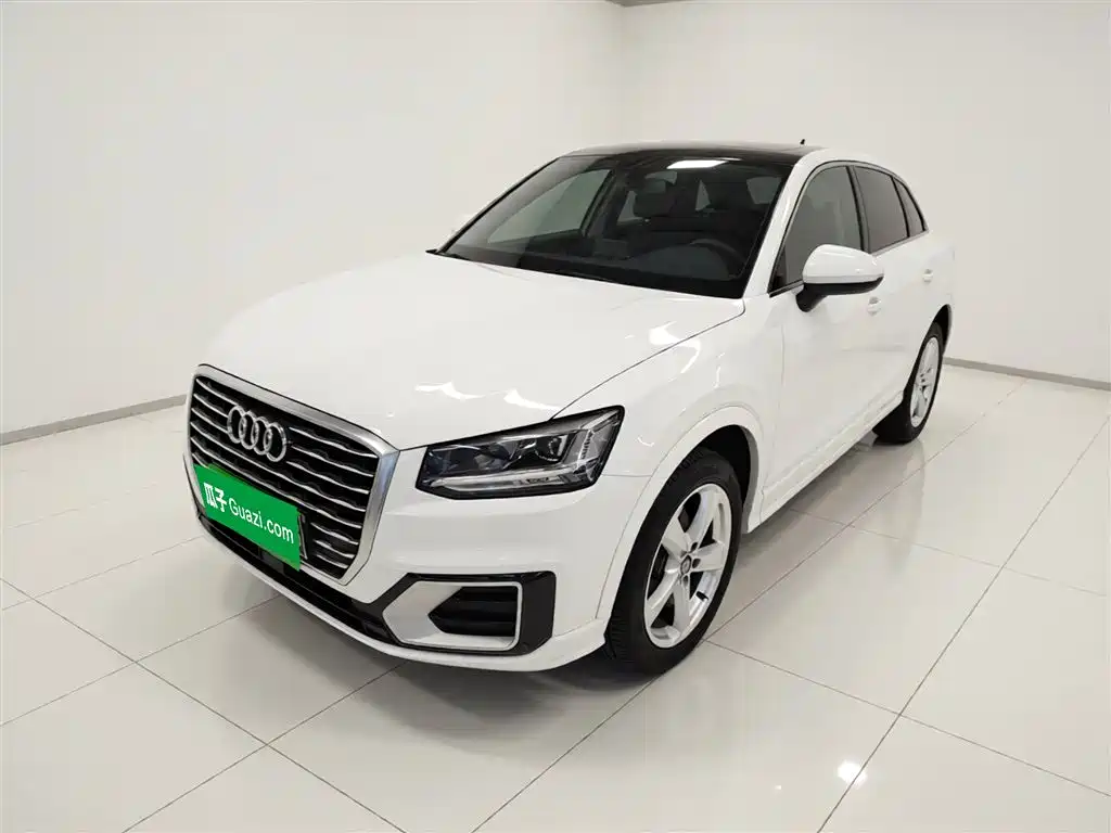 Audi Q2L 2020