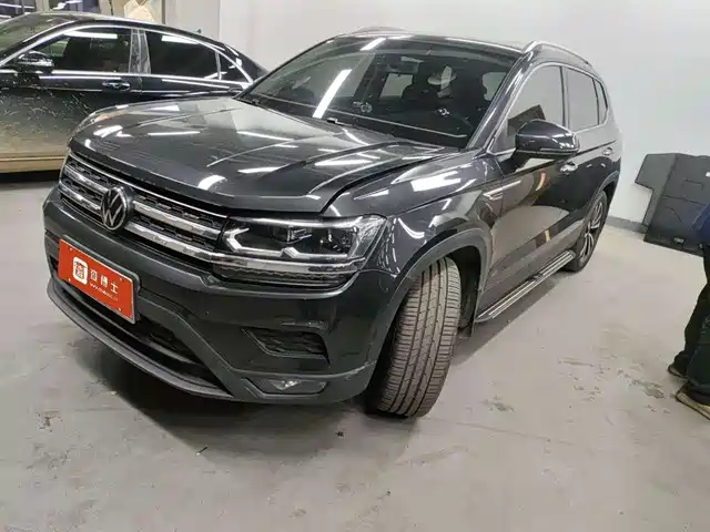 VOLKSWAGEN TUYUE