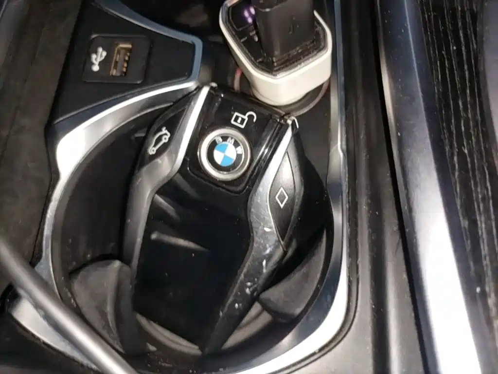 BMW 7 Series — миниатюра 9