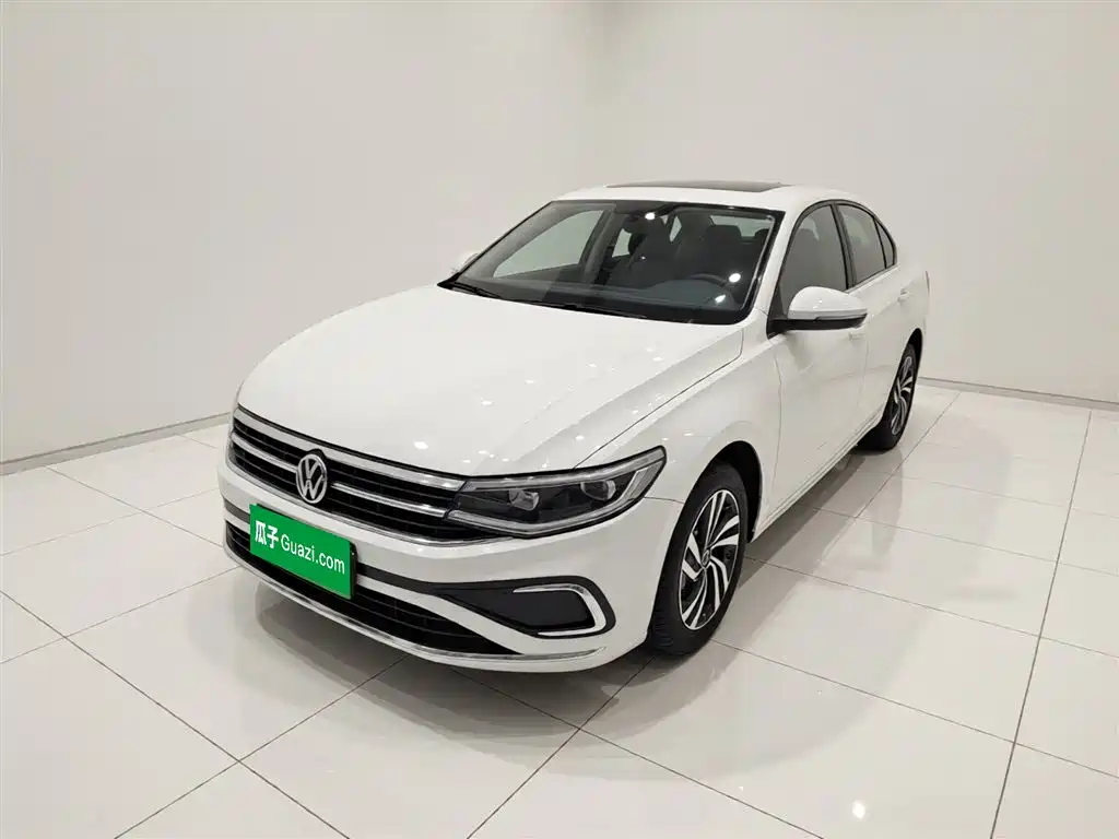 Volkswagen Bora 2023