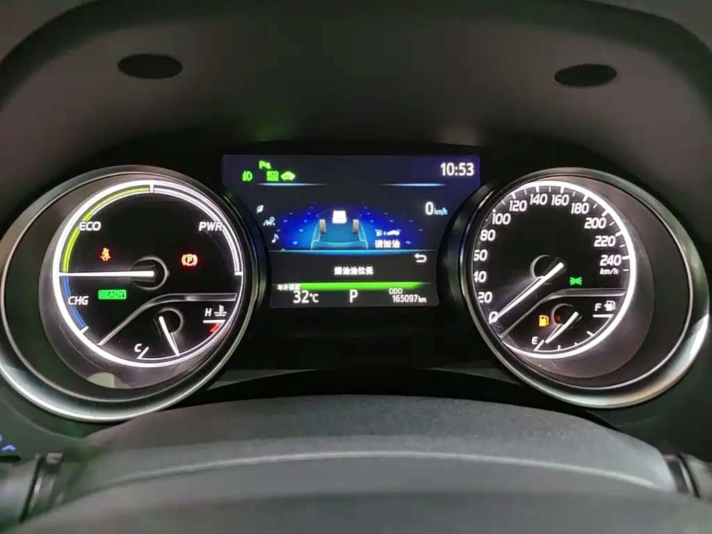 Toyota Camry — миниатюра 12