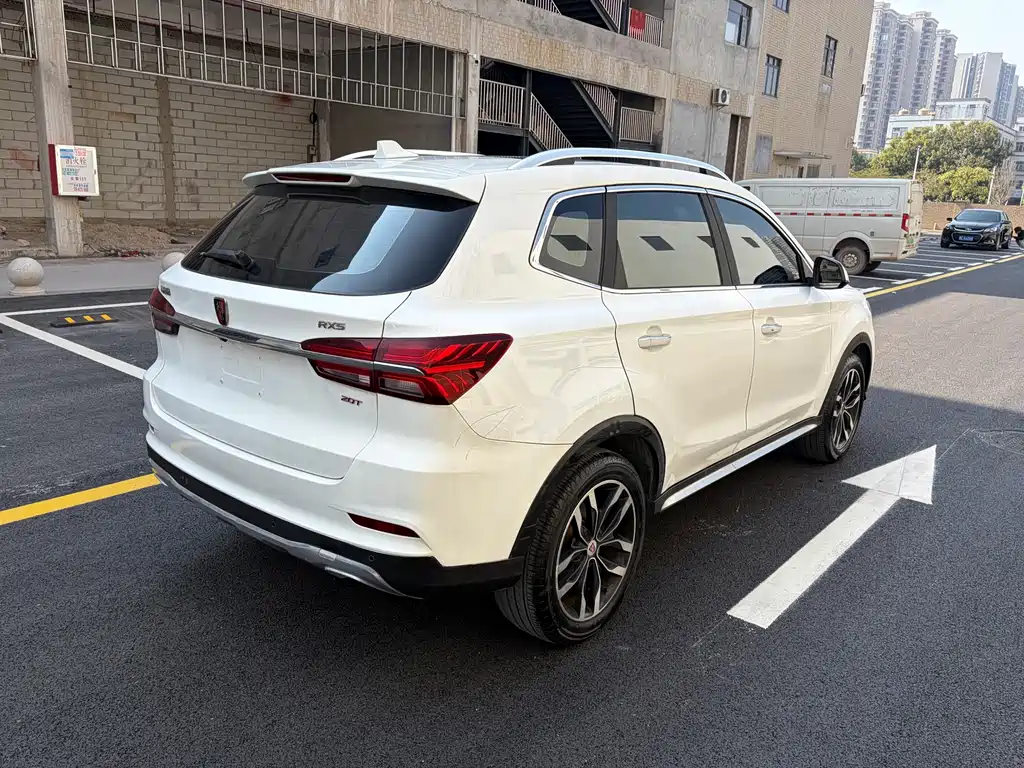 ROEWE RX5