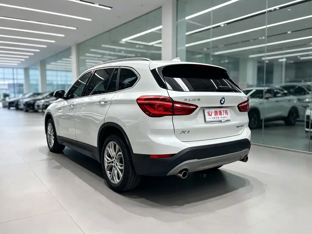 BMW X1 — миниатюра 11